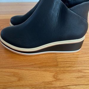 NWT women faux leather black boots